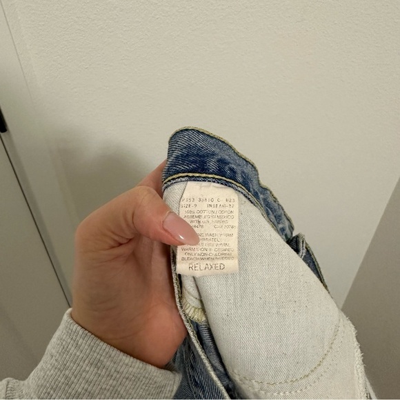 Tommy Hilfiger Vintage Distressed Cut Off Denim Shorts Light Wash Size 31 Waist - Picture 10 of 10